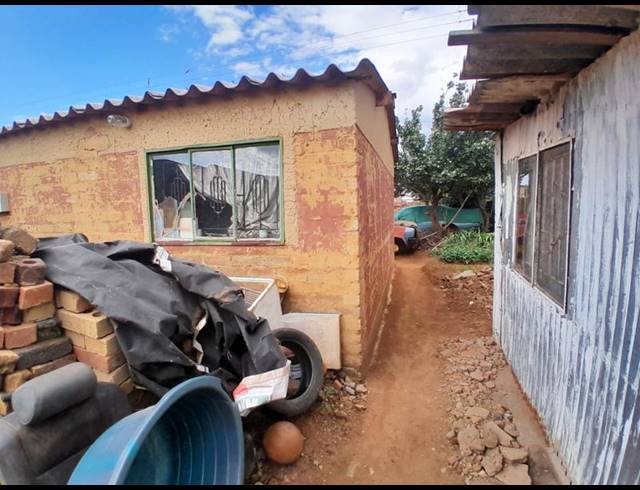 2 BEDROOM HOUSE FOR SALE IN BRAM FISCHERVILLE